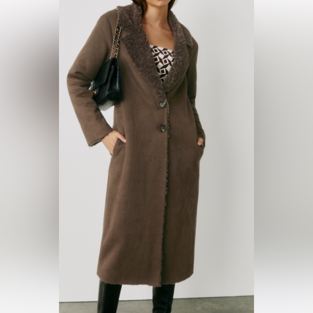 Beautiful brown coat.. perfect for winter weather and really great for weddings